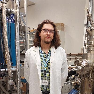 Postgraduate researcher seeks long-term let Main Photo