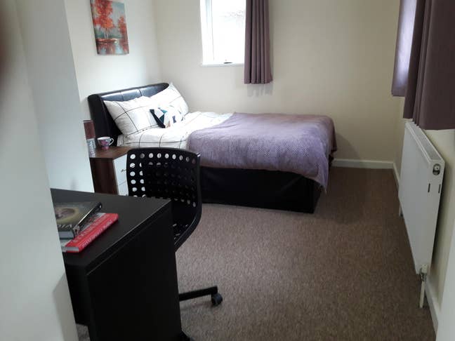 ***Spacious Double Room with Private En Suite *** Main Photo