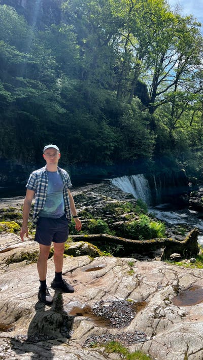 38M professional looking for 850pm(inc bills) room Main Photo