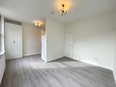 Charming double bedroom in Archway, N19 Main Photo