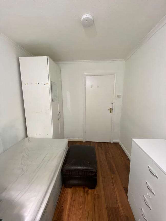 Spacious & Cosy Single Room For Rent AT TW3 3RR Main Photo