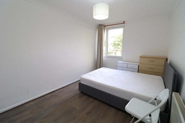 Stunning Rooms in Bow - E3 - Best Deal! Main Photo