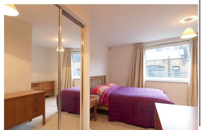 2 rooms available in 3-bed central London flat Main Photo