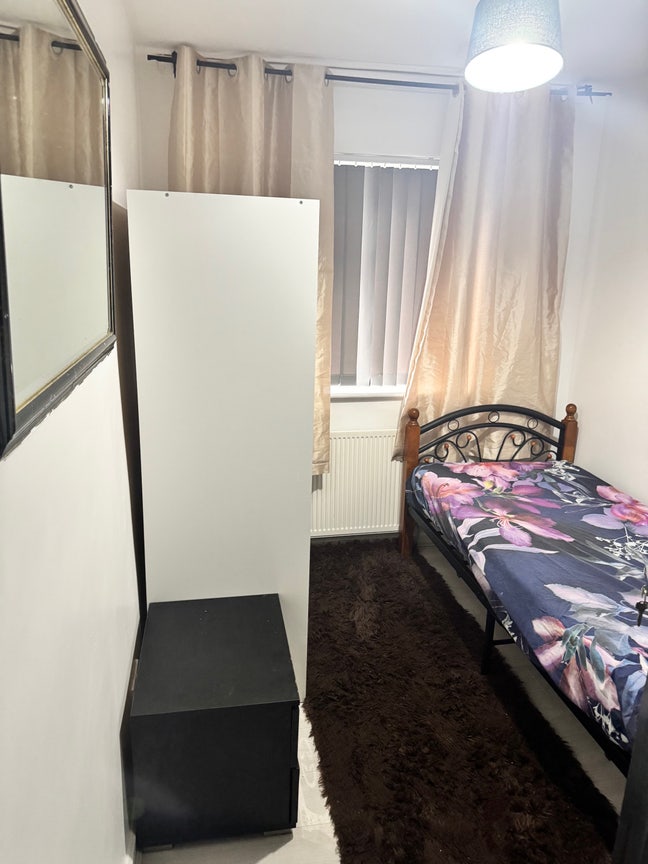 Single room available in fallowfield Main Photo