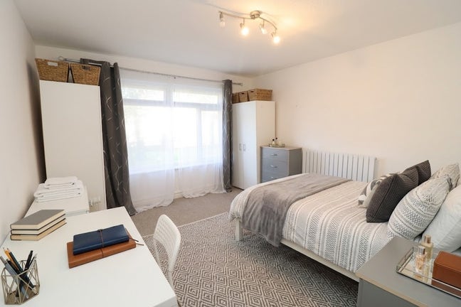 ⚡2 Beautiful Rooms in Wimbledon!⚡ Main Photo