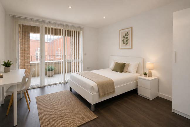 Last 2 Large Rooms! Amazing Modern Flat  Main Photo
