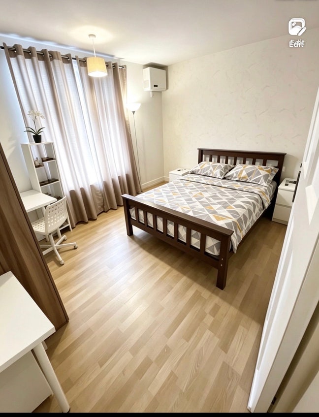 Dbl bed all bills included, 1 min from tube zone 2 Main Photo
