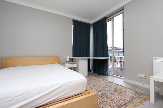 Luxury Rooms in the Heart of Canary Wharf!  Main Photo