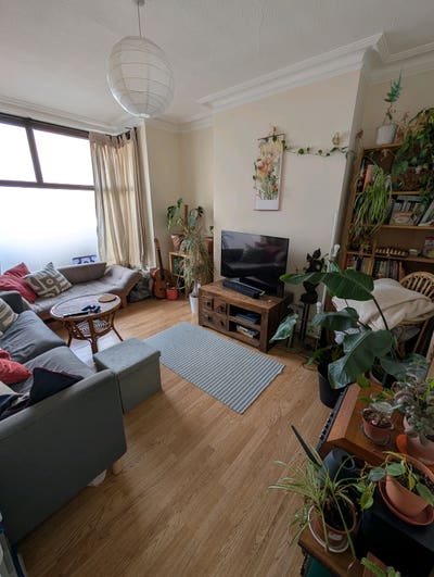 Room for rent in 3 bed house in Monpelier Main Photo