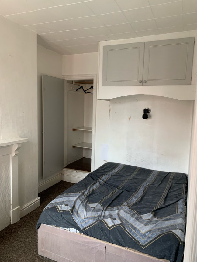 Amazing room in le3 area next to city centre Main Photo