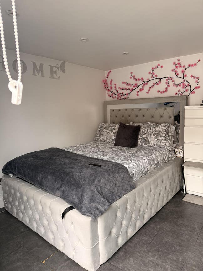 Master en suite available  Main Photo
