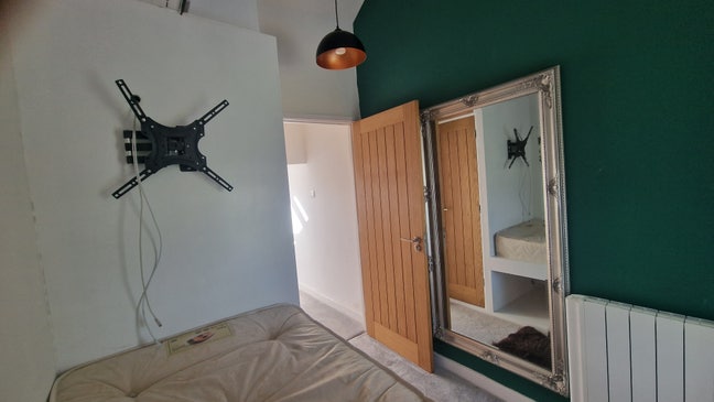 Single room to rent Main Photo