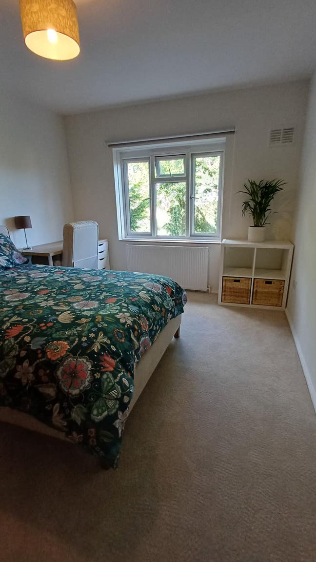 Spacious Double Room in Quiet High Barnet Main Photo