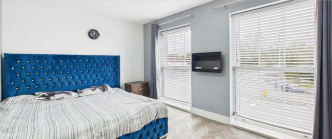 Large double room in Heybridge  Main Photo