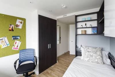 En-suite in Student Accommodation near Waterloo Main Photo