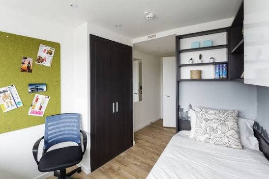 En-suite in Student Accommodation near Waterloo Main Photo