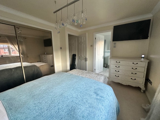Bedroom in beautiful detached House in Ashurst Bri Main Photo