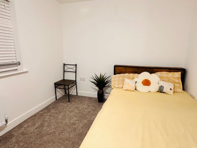 Fully furnished double room Main Photo