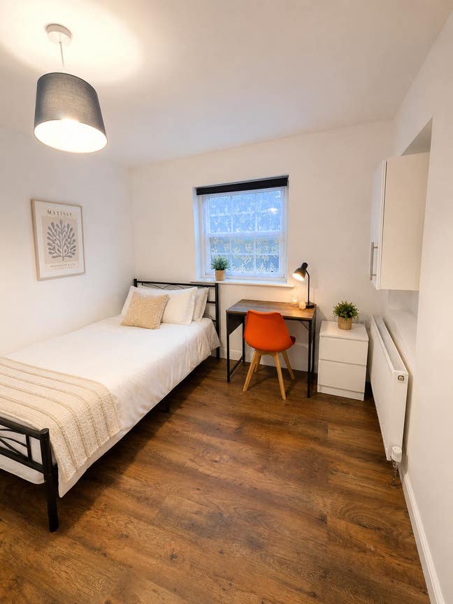Spacious Double Rooms With Friendly Professionals Main Photo