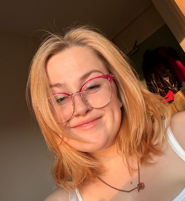 Professional Female seeks a double room Main Photo