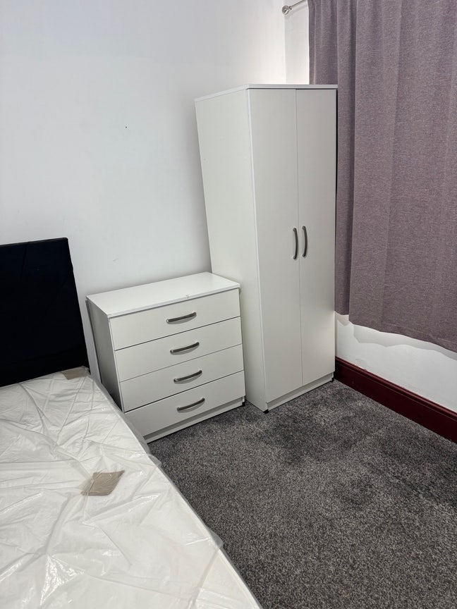 Single room available in new basford  Main Photo
