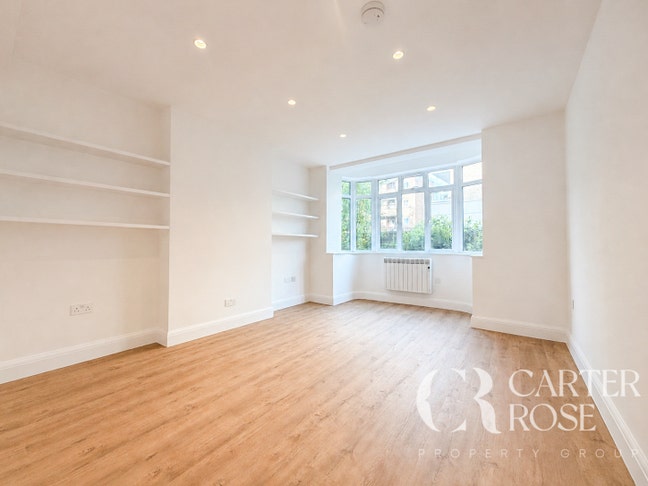 Fab 2 bed ground floor flat in Melville Court Main Photo