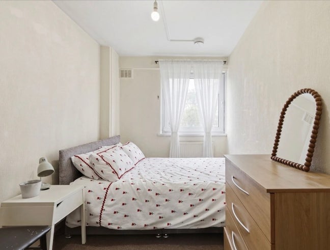 Single roomin friendly flat, 3min to MileEnd tube Main Photo