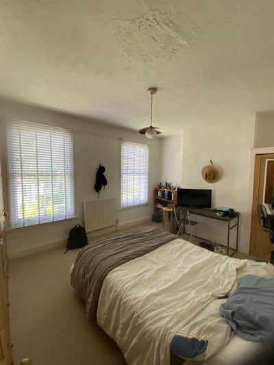 Large room available in East Dulwich Main Photo