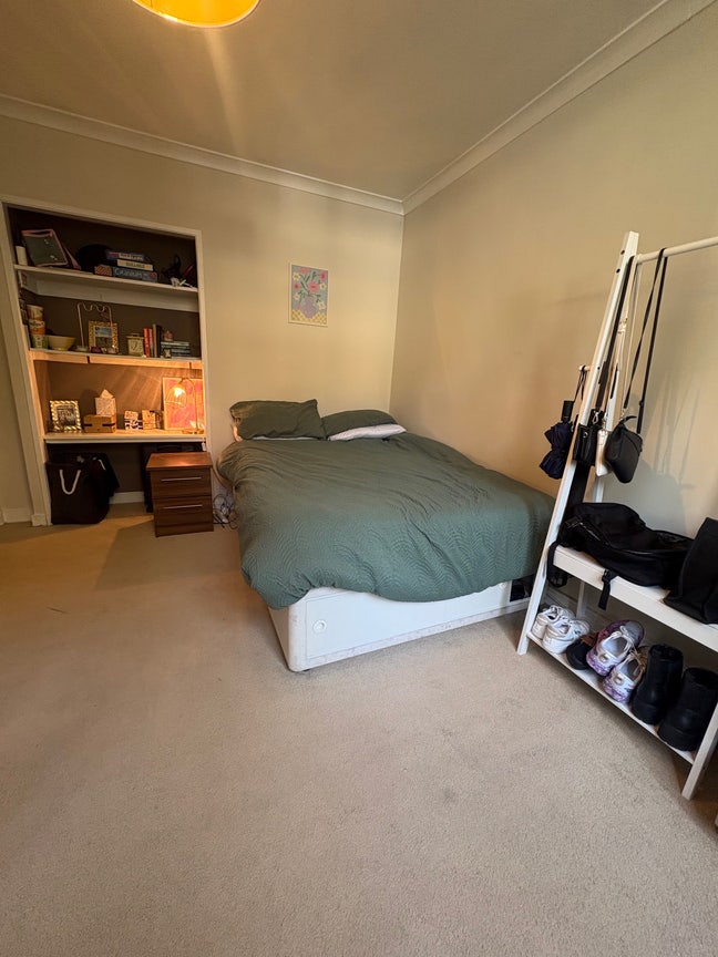 Large Double Room - Clapham South Main Photo