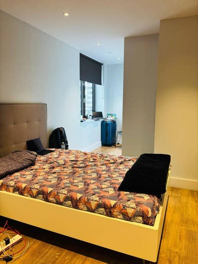 Double Room & Ensuite room available in 3BHK Main Photo