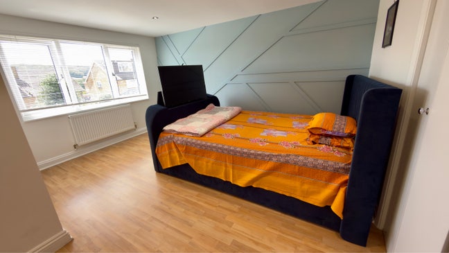 King-Size Double Bedroom with En-Suite Main Photo