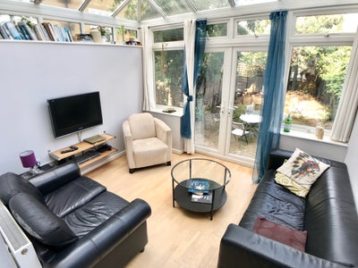 One of the last proper English house Main Photo