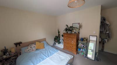 Double room in friendly shared house Main Photo