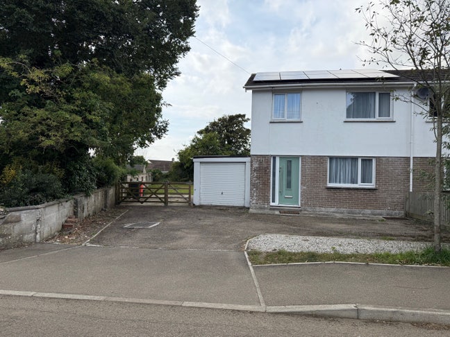 3 Bed Semi-Detached House, Wall Road, TR27 Main Photo