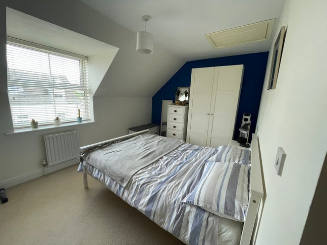 Double room near MOD -Mon-Friday  Main Photo