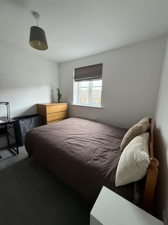 Ensuite DOUBLE room in quiet new development Main Photo
