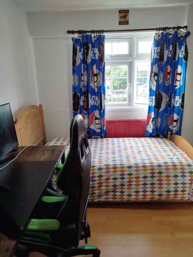 Short Term!  Rooms in a lovely House near station Main Photo
