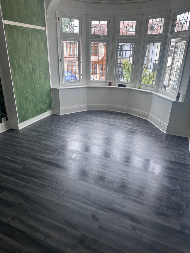 Master bedroom in Ilford Main Photo
