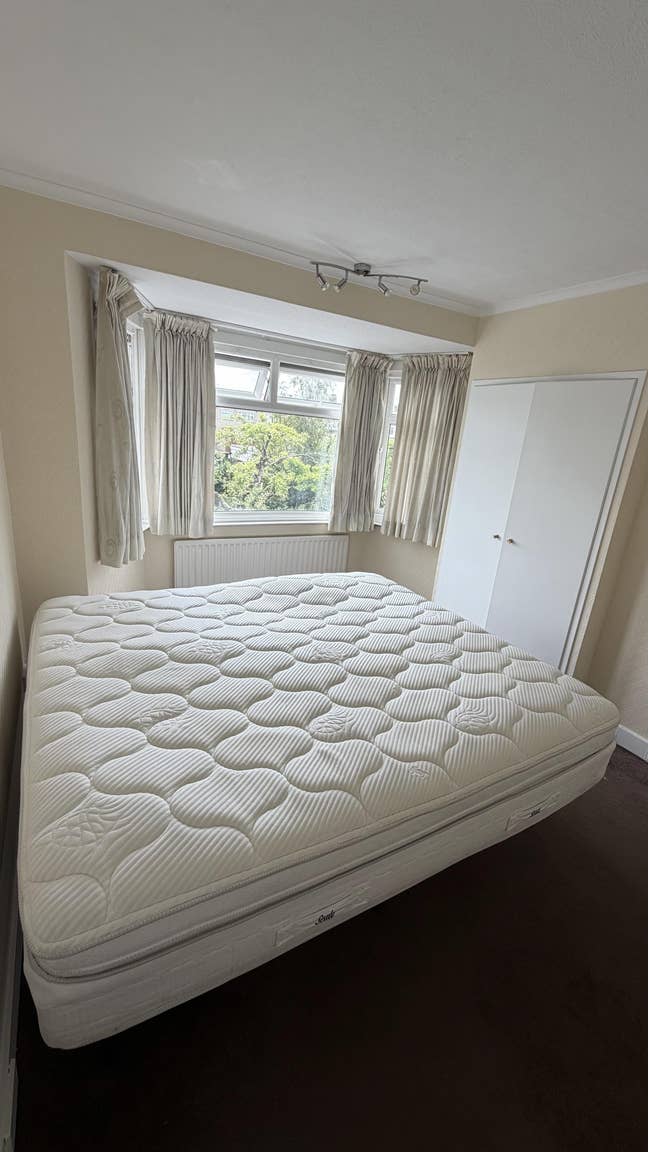 Spacious Double Bedroom Available in Stanmore HA7 Main Photo