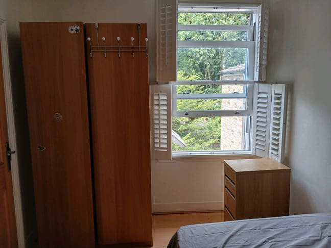 Double room in well maintained house Main Photo