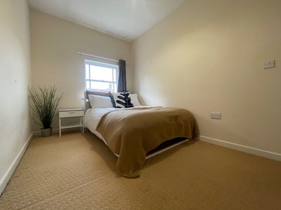 Double Room - Central Warwick  Main Photo