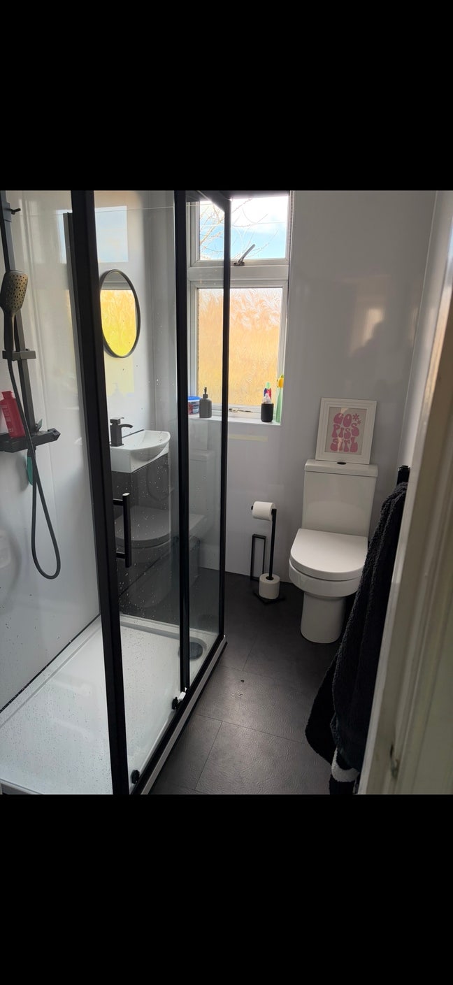 Furnished Double Room for Rent (female only) Main Photo