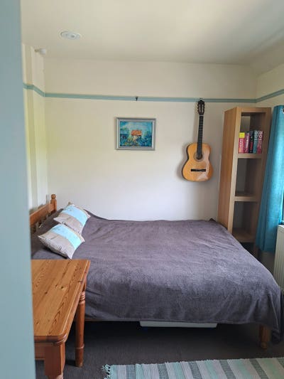  Double Room for 1 Professional . Council Tax C Main Photo