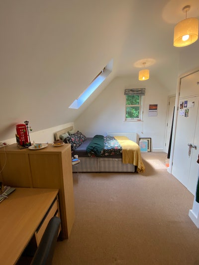 Spacious room in lovely Jericho house share  Main Photo