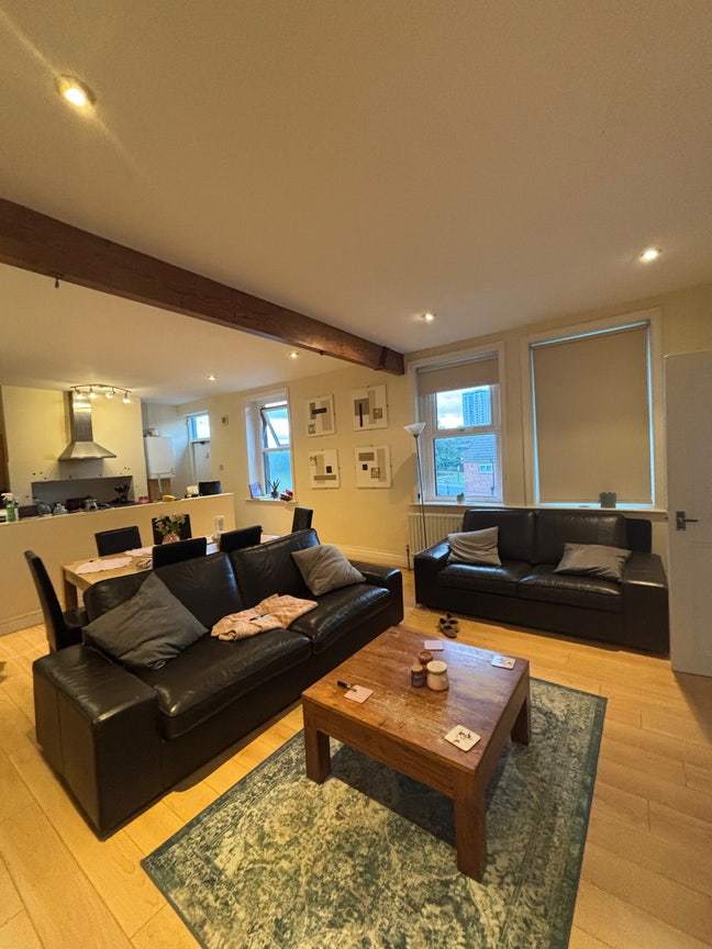 Double room available to rent!  Main Photo
