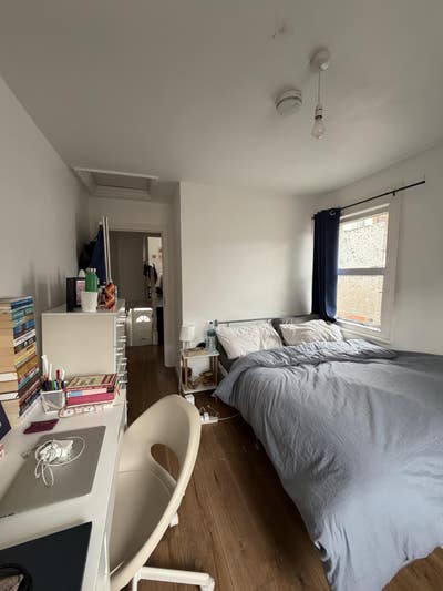 Double Room Available in Nw London Main Photo