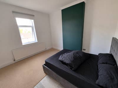 Double Room in Eccles Main Photo