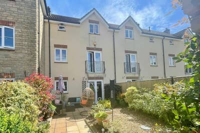 Lovely 4 Bed House - Frome Main Photo