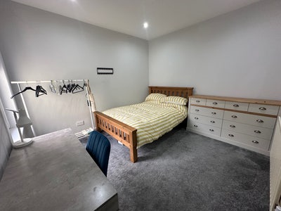 Double Room in Quiet, Study-Friendly Home Main Photo