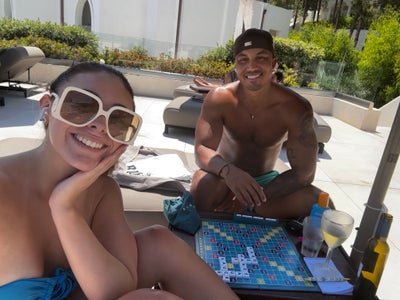Looking to buddy up in a 2 bed property  Main Photo